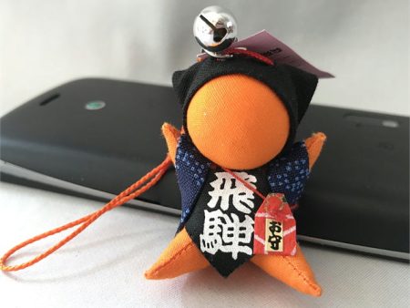 子宝・安産祈願に★オレンジ　お守り付き　さるぼぼストラップ For Sale