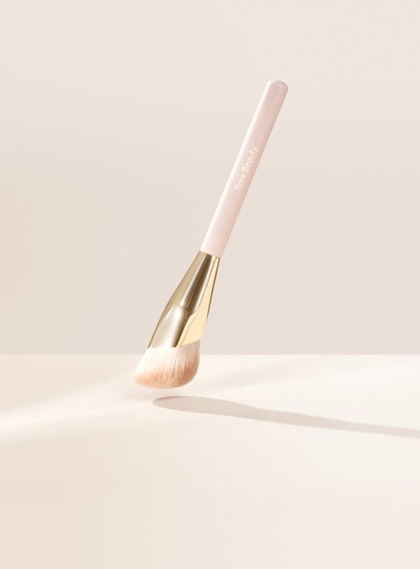 Rare Beauty- Liquid Touch Foundation Brush Online