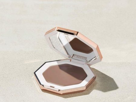 Fenty Beauty- Cheeks Out Freestyle Cream Bronzer (Amber) For Sale