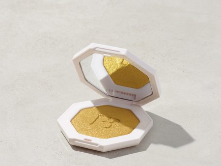 Fenty Beauty- KILLAWATT FREESTYLE HIGHLIGHTER (Trophy Wife 3d Hyper-Metallic Gold) Hot on Sale