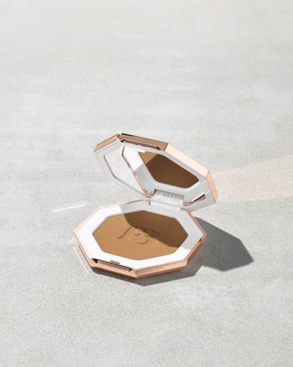 Fenty Beauty- Sun Stalk r Instant Warmth Bronzer (Island Ting) Supply