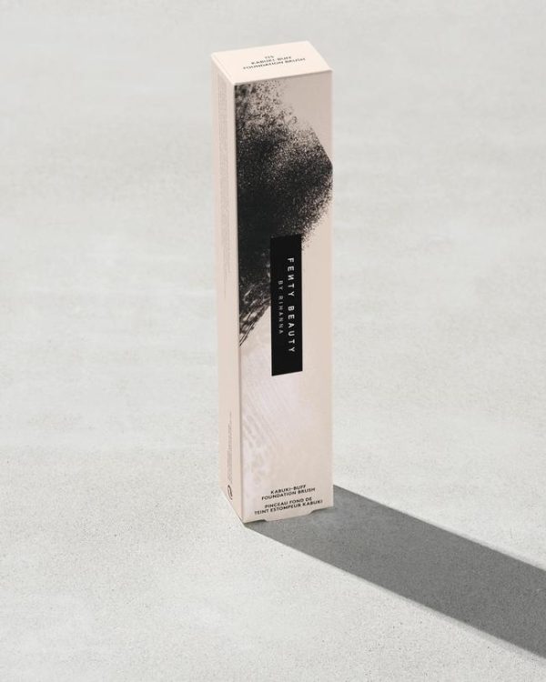 Fenty Beauty- Kabuki Buff Foundation Brush 115 Online Sale